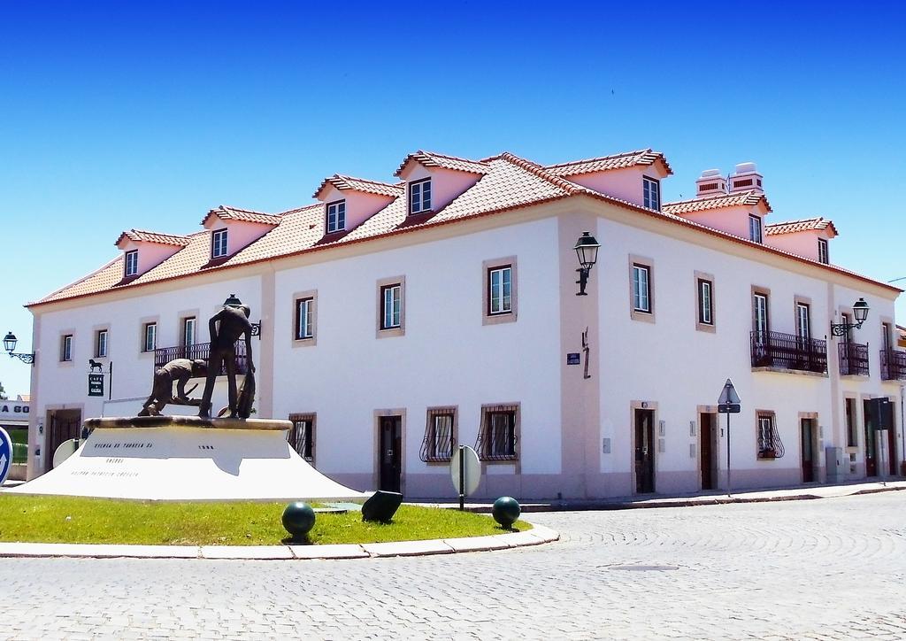 Casa Do Largo - Golega - Turismo De Habitacao Ξενοδοχείο Εξωτερικό φωτογραφία